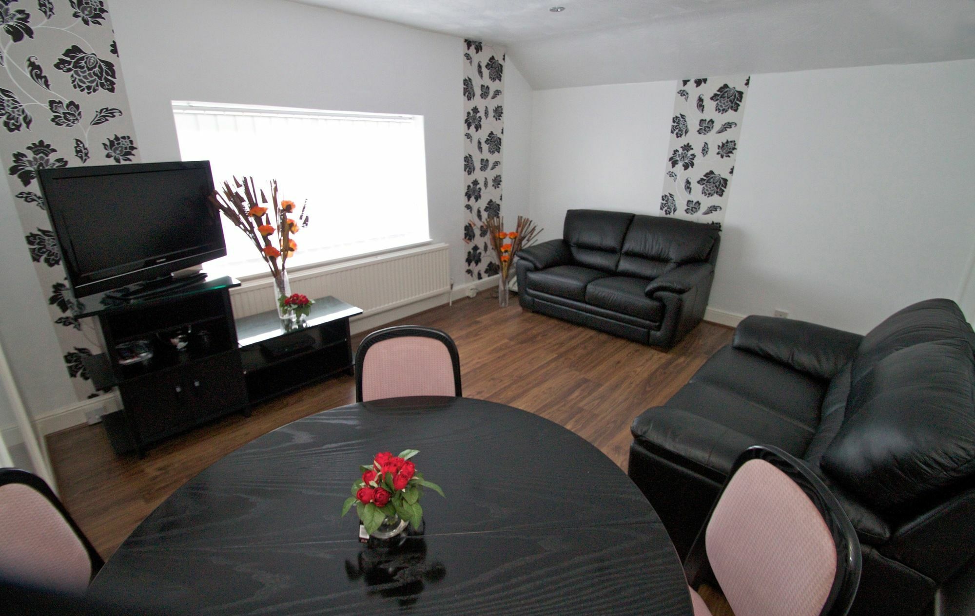 La Suisse Serviced Apartments Manchester Eksteriør billede